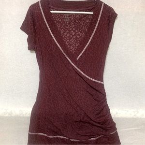 VANITY - MAROON BURGUNDY CHEETAH - Short Sleeve Top
